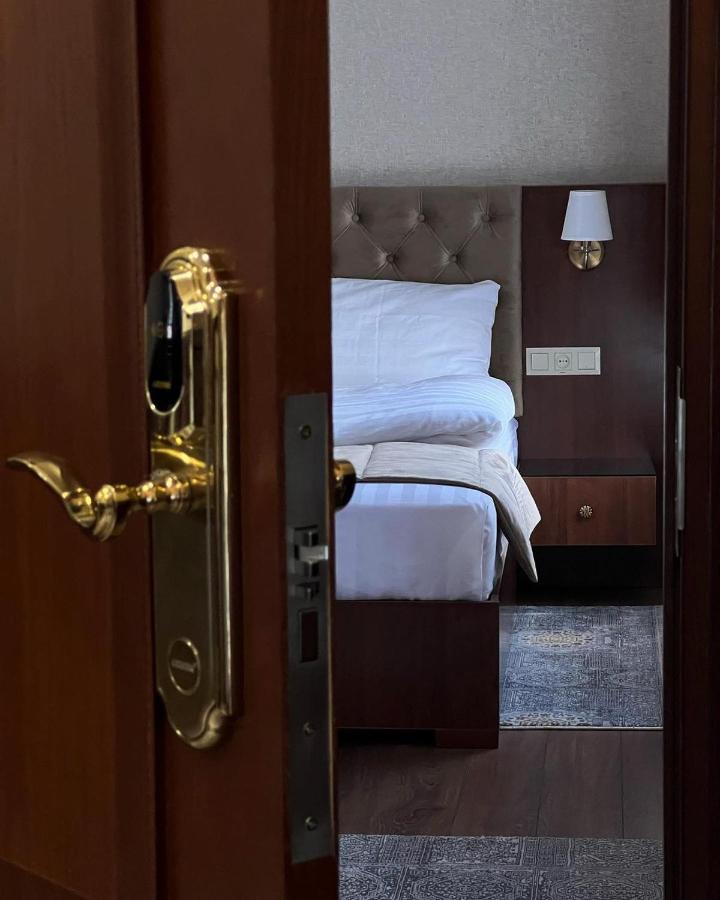 Riviera Hotel Bishkek Exterior photo